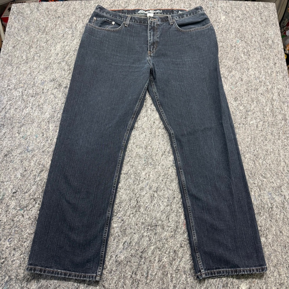 Eddie Bauer Mens Relaxed Fit Jeans 38x32 Dark Wash Indigo Denim 3122802-R-DIN+R